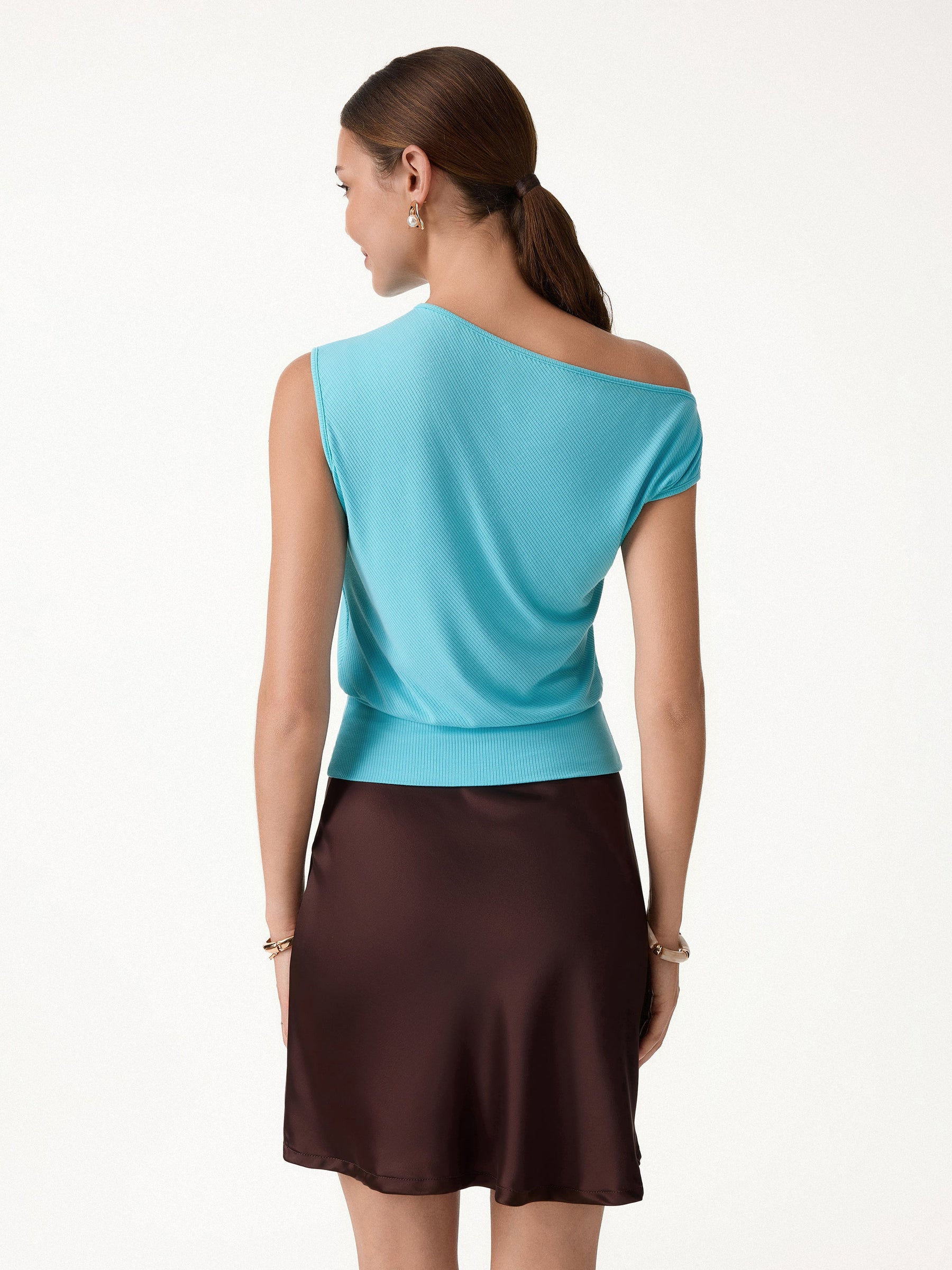 Asymmetrical Shoulder Banded Hem Top