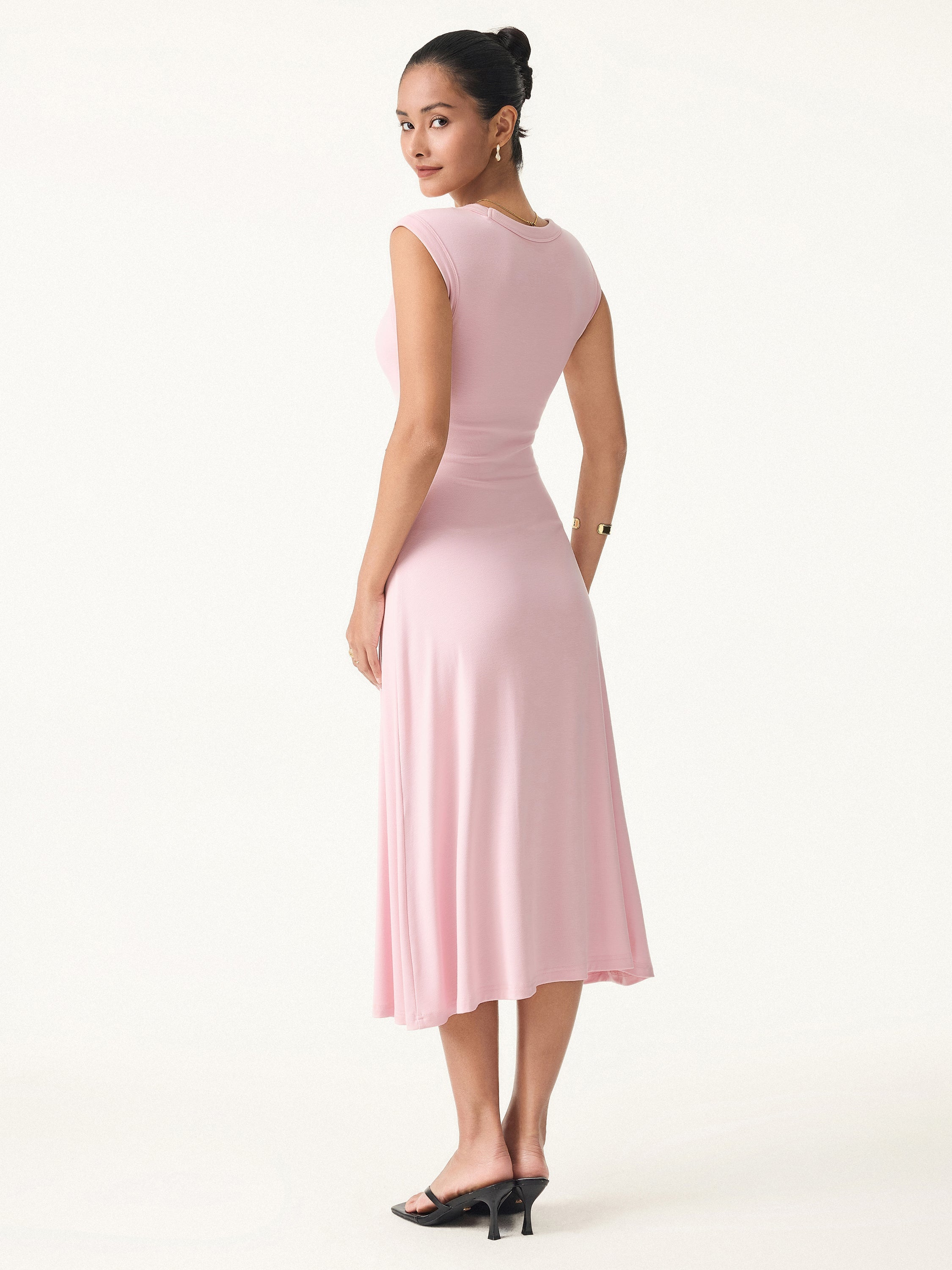 Scoop Neck Side Ruched New Airy Bra Midi Dress