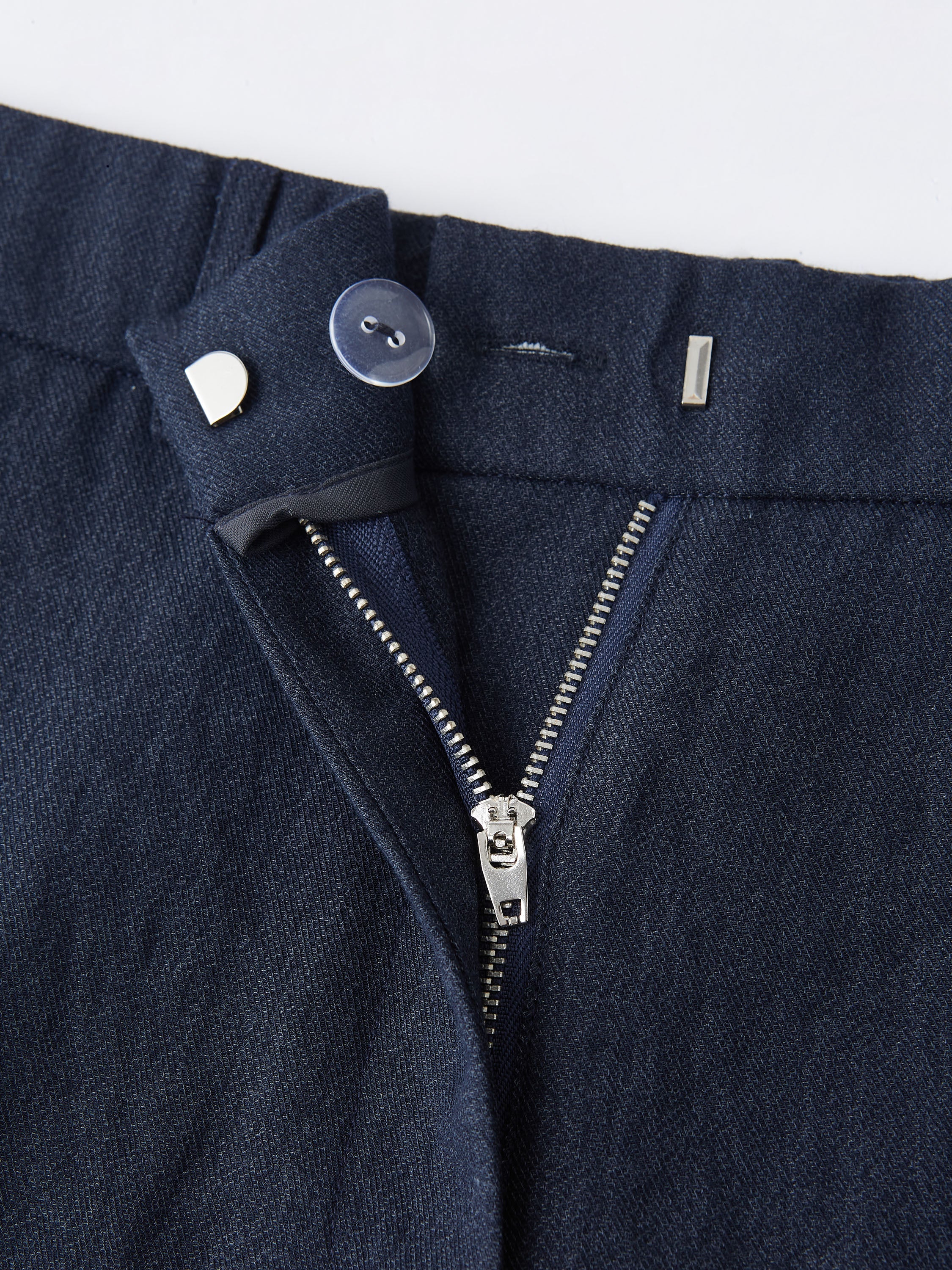 European Linen-Like Mid Rise Flared Pant with Pockets