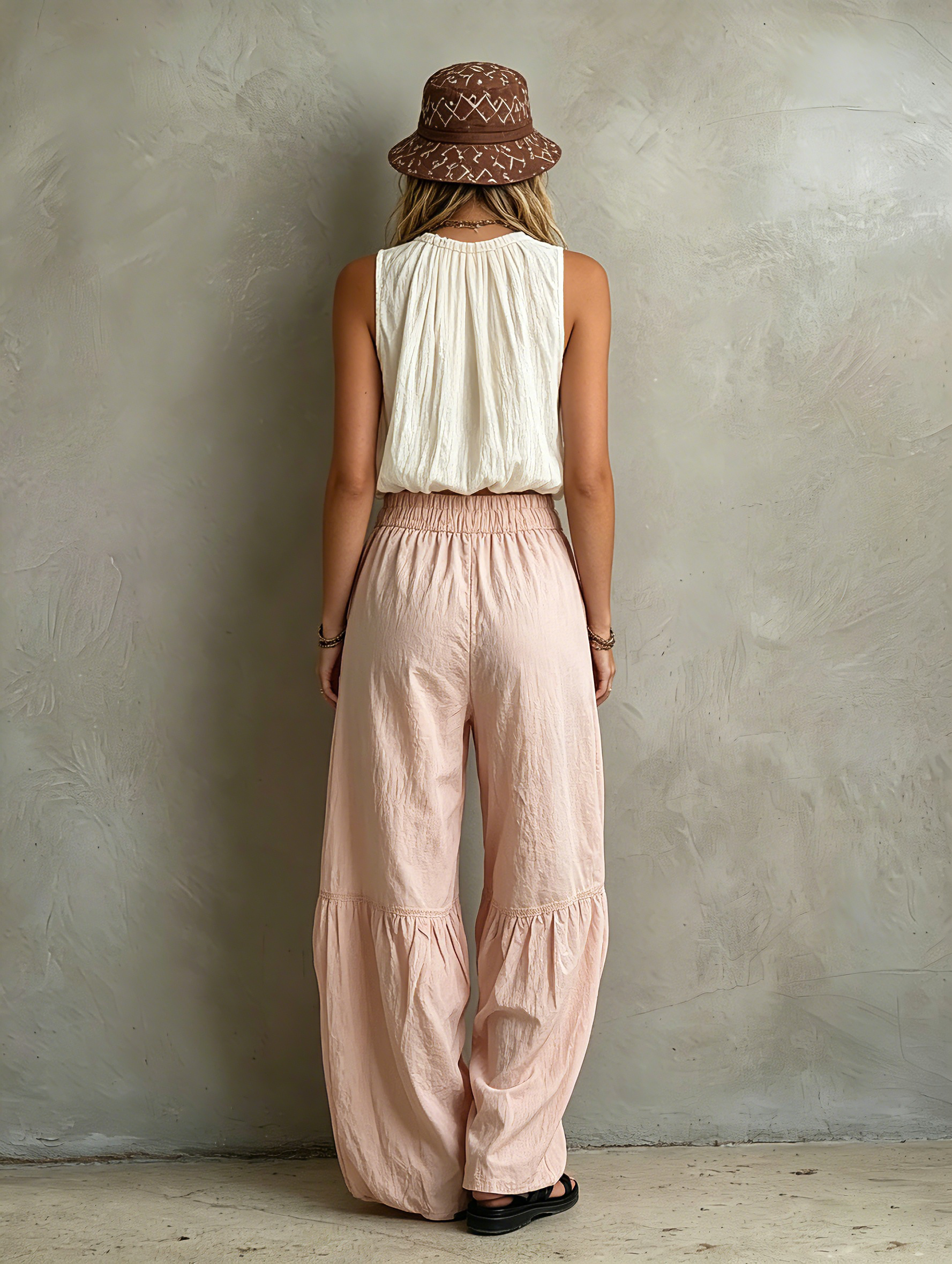 Women's Casual White Woven Sleeveless Round-neck Top Paired With Pink Woven Trousers MDZ1268F0LXY