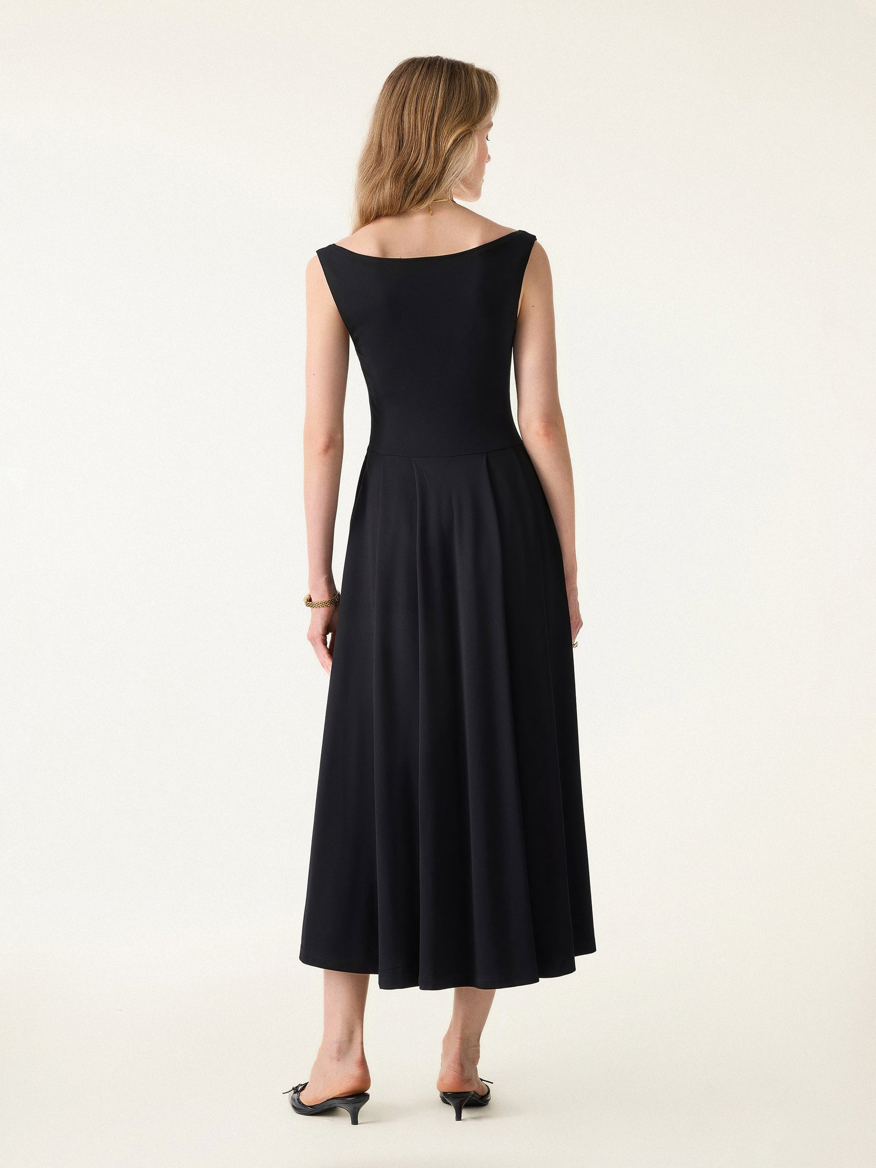 Balletic Scoop Neck Midi Bra Dress with Pockets