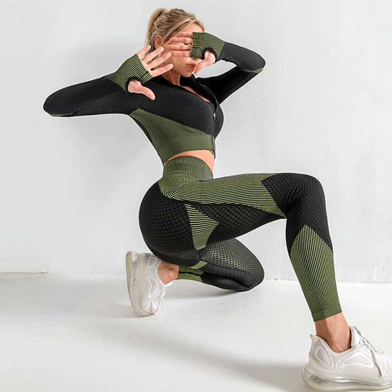 The Aura™ Seamless Set