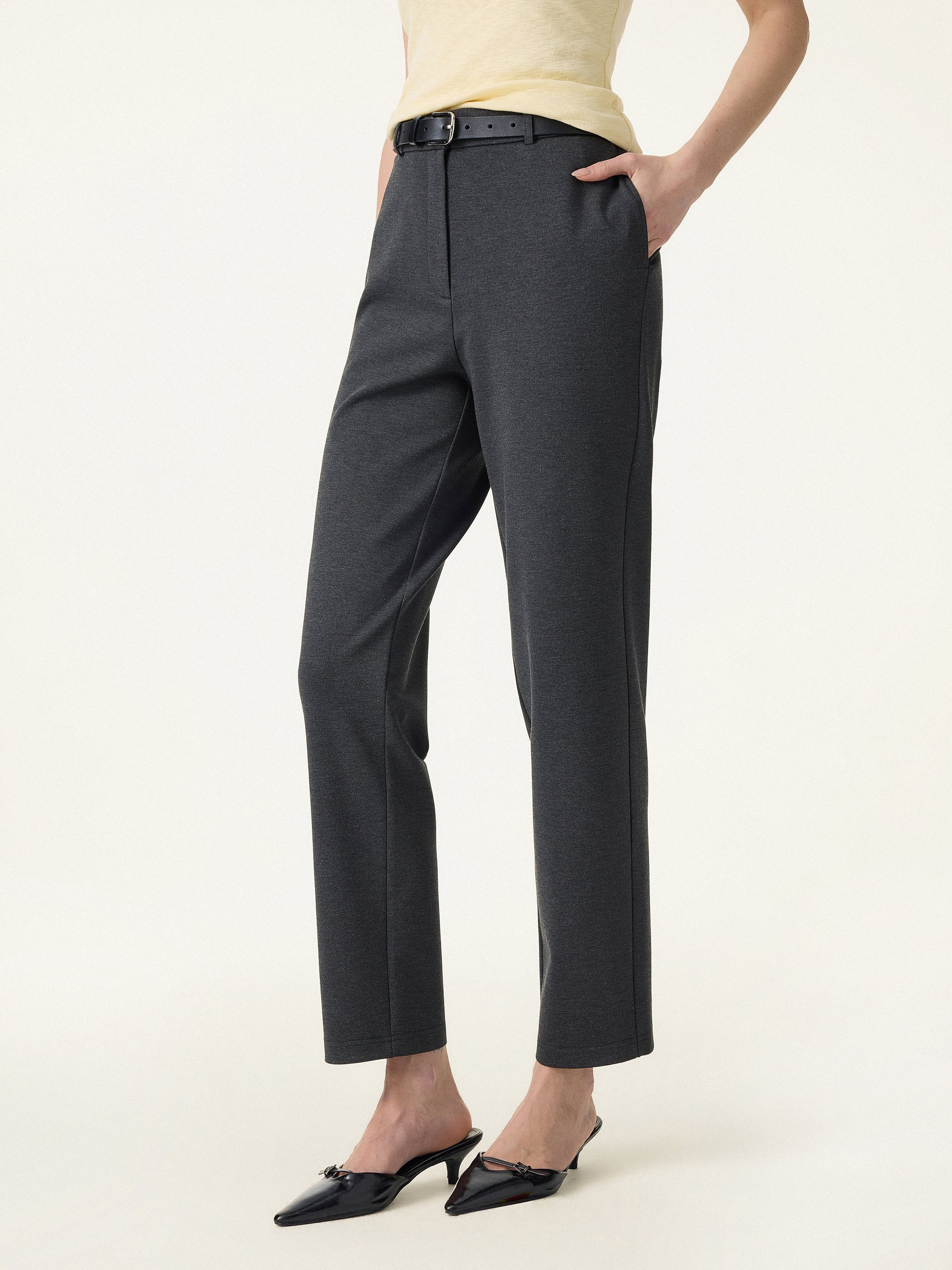4-Way Stretch High Rise Tapered Leg Pant with Pockets