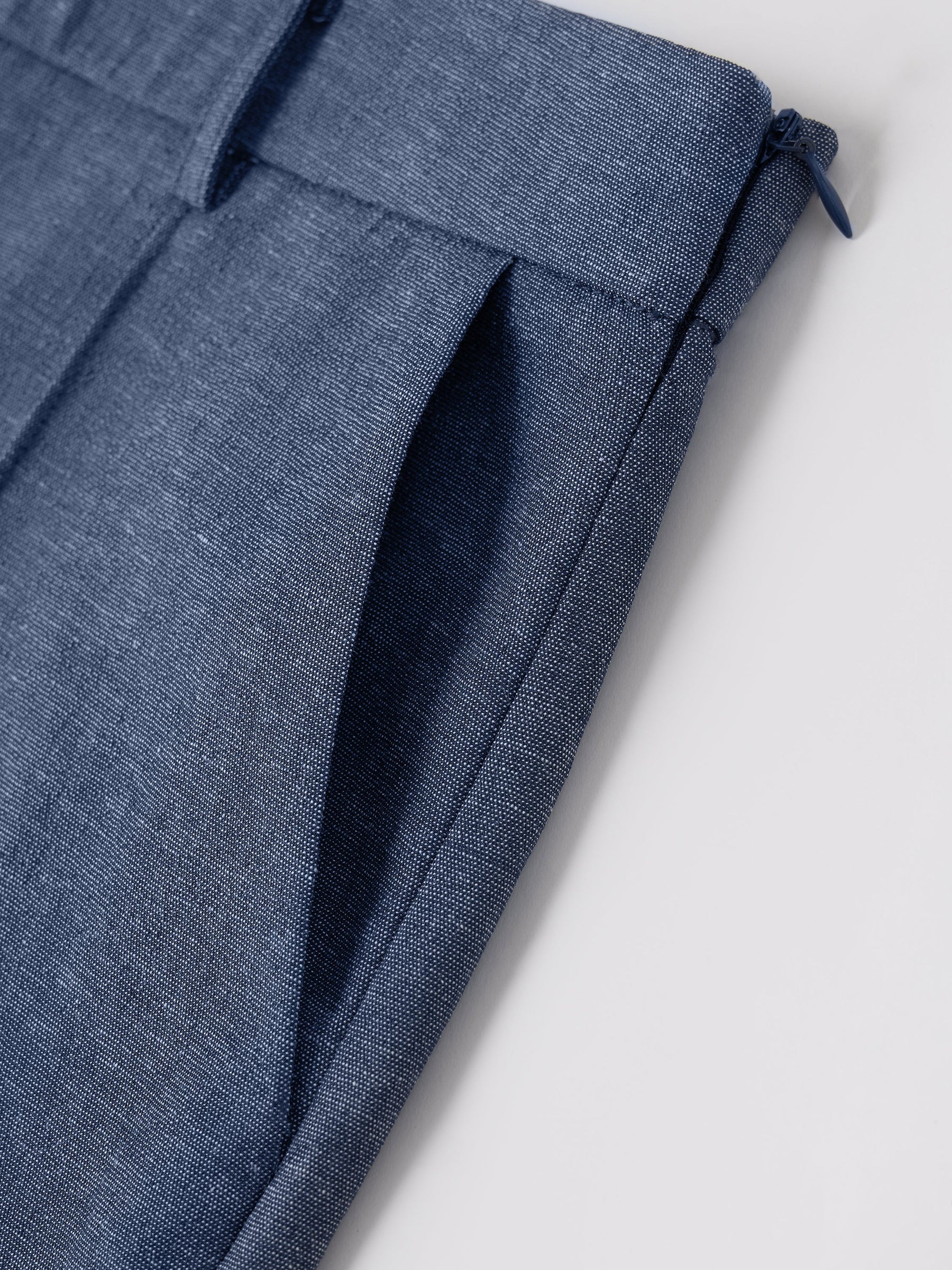 Linen-Like Mid Rise Pintuck Shorts with Pockets