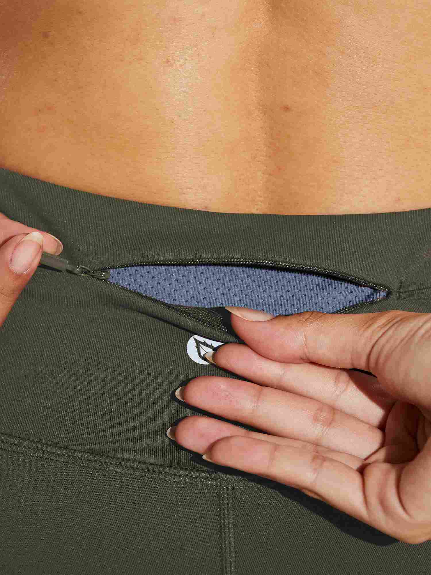 Laureate Thermal Zipper Pocket leggings