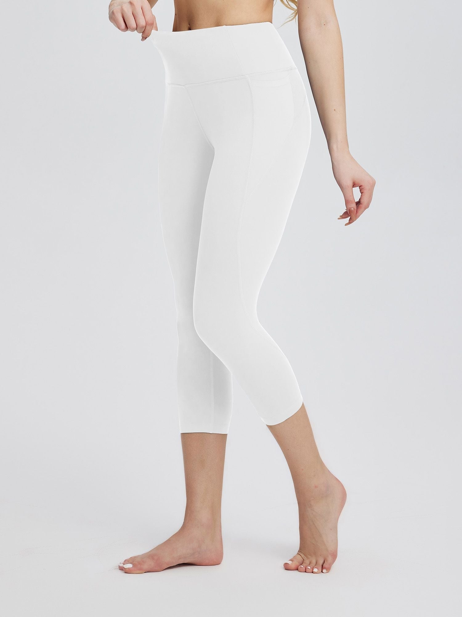 Women's Plus Size High-Waisted Capris