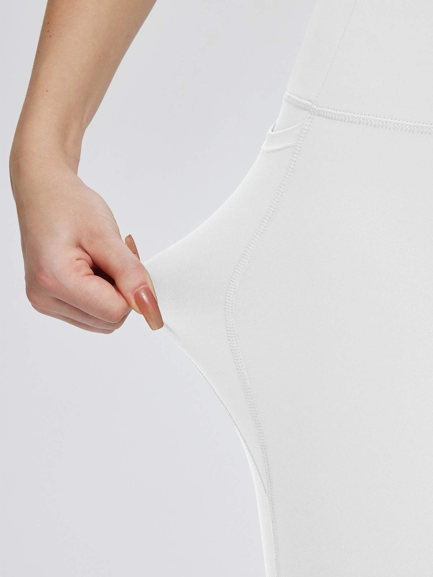 Women's Plus Size High-Waisted Capris