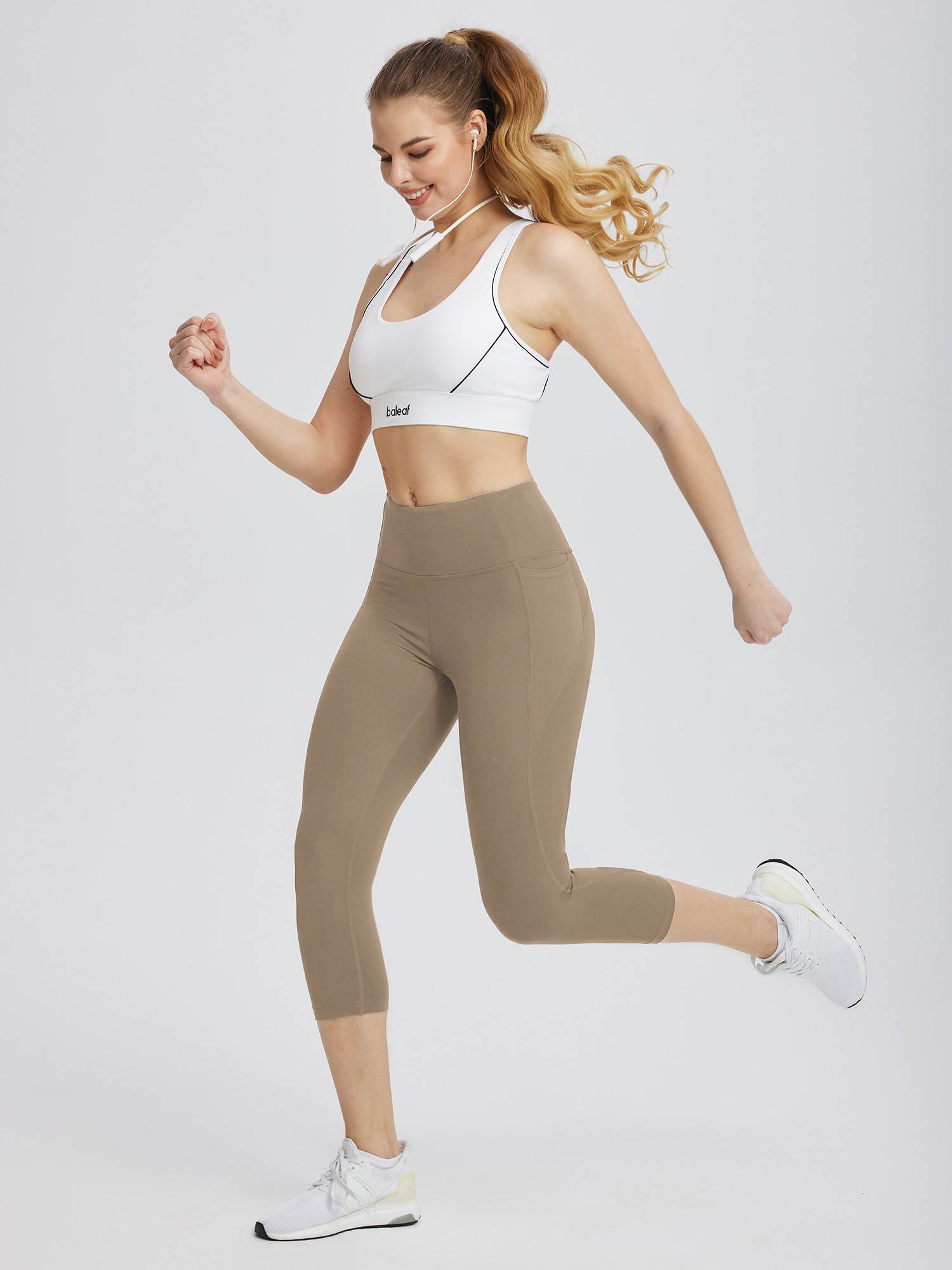 Women's Plus Size High-Waisted Capris