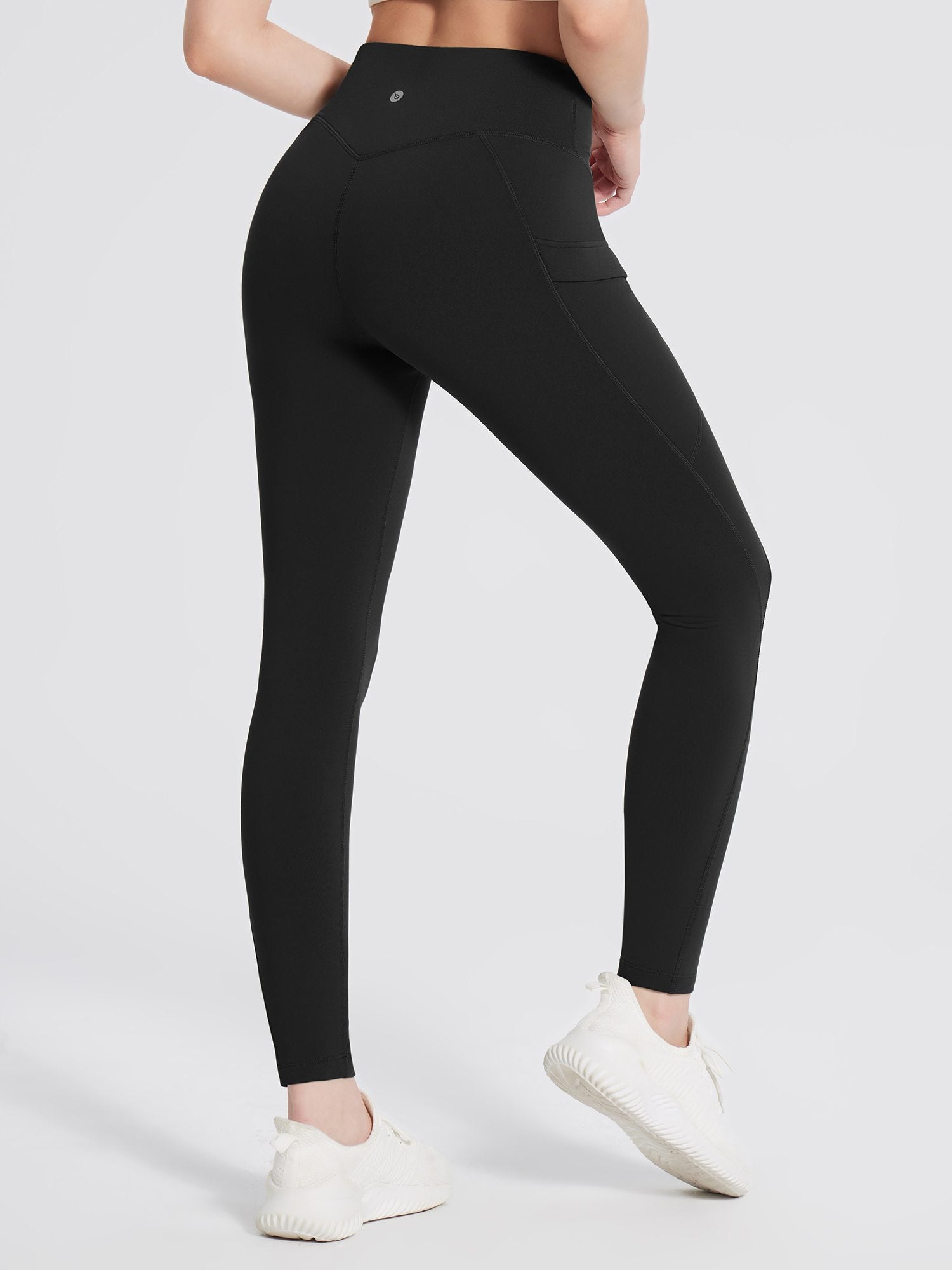 Fleece-Lined Multi-Pocket Hiking Leggings