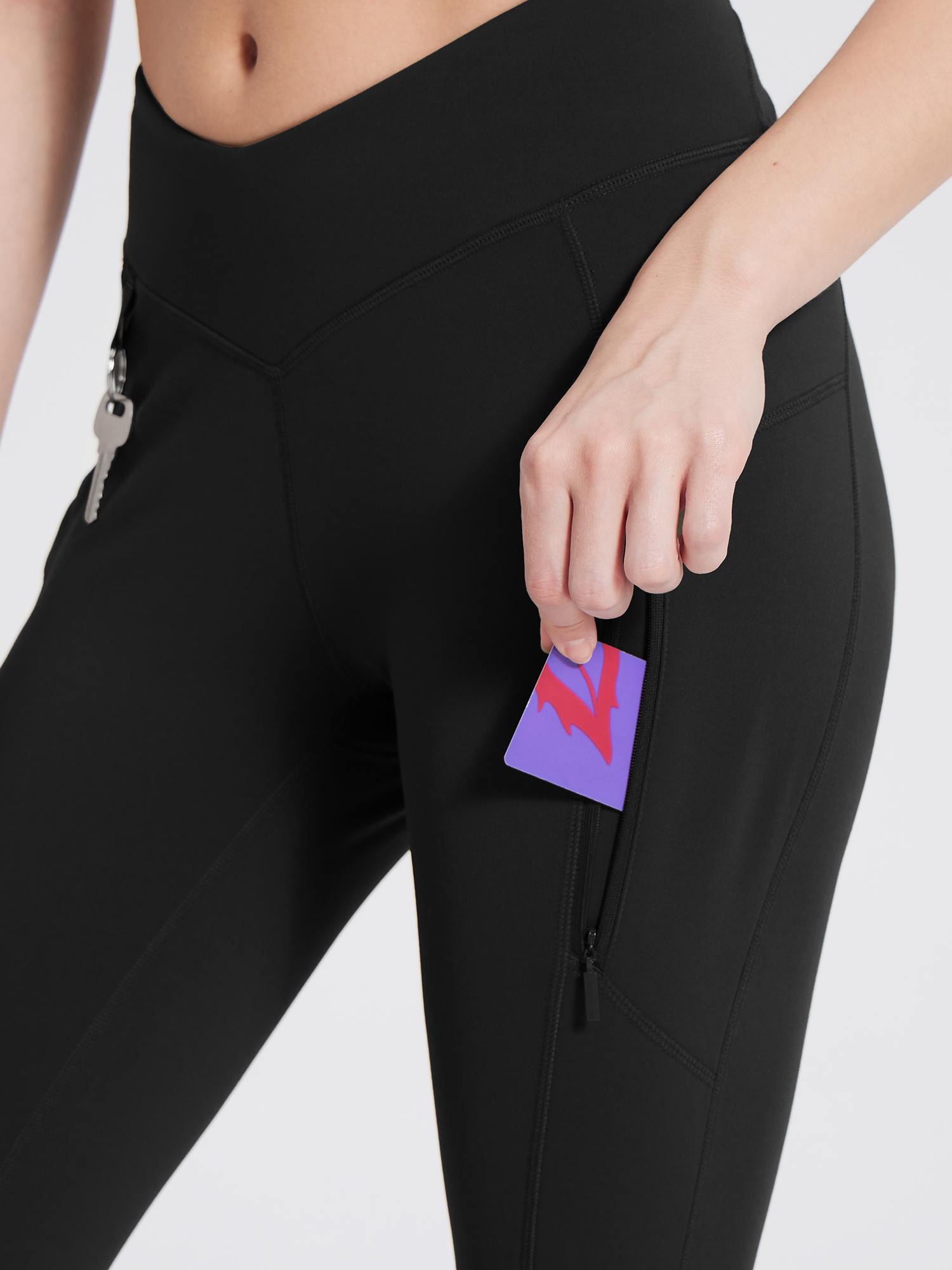 Fleece-Lined Multi-Pocket Hiking Leggings