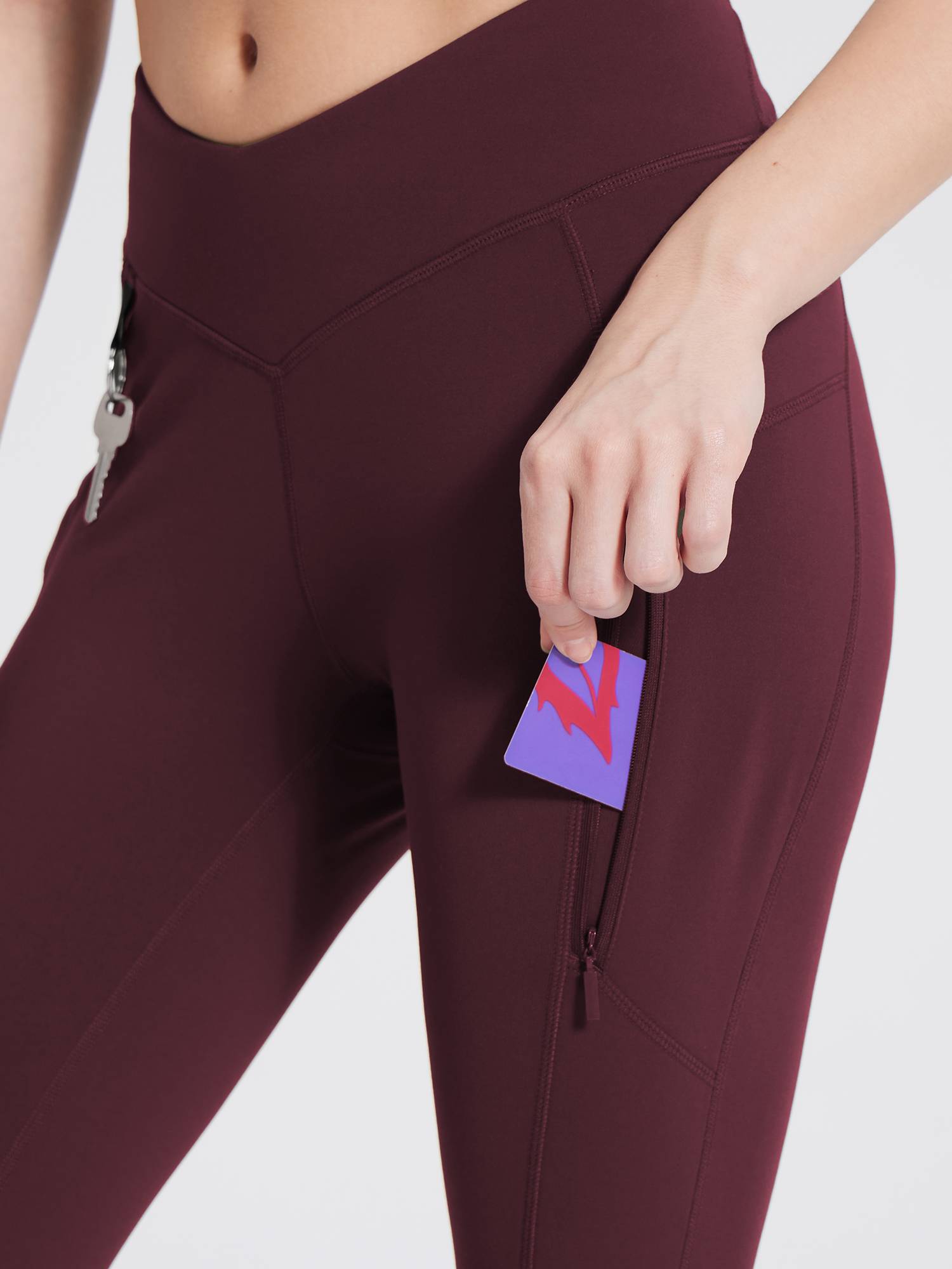 Fleece-Lined Multi-Pocket Hiking Leggings