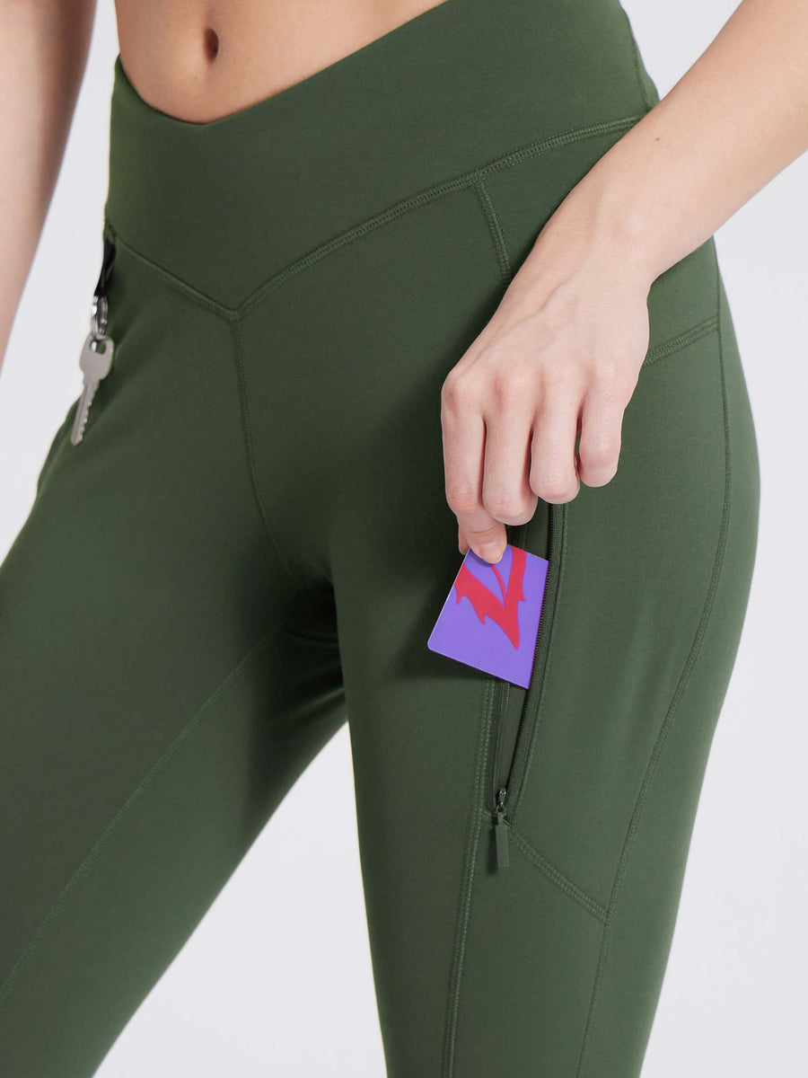 Fleece-Lined Multi-Pocket Hiking Leggings