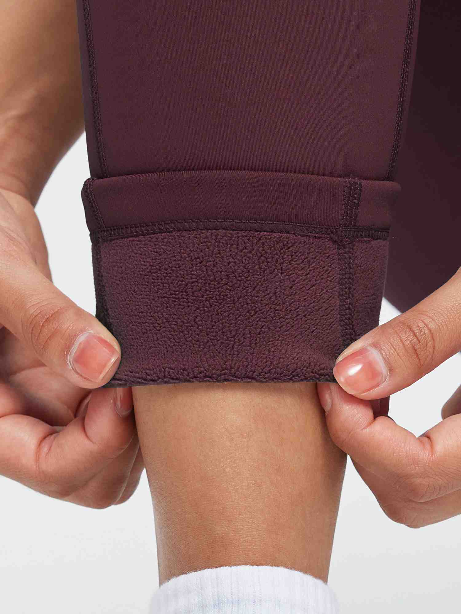 Outdoor Thickened Thermal Knit Leggings