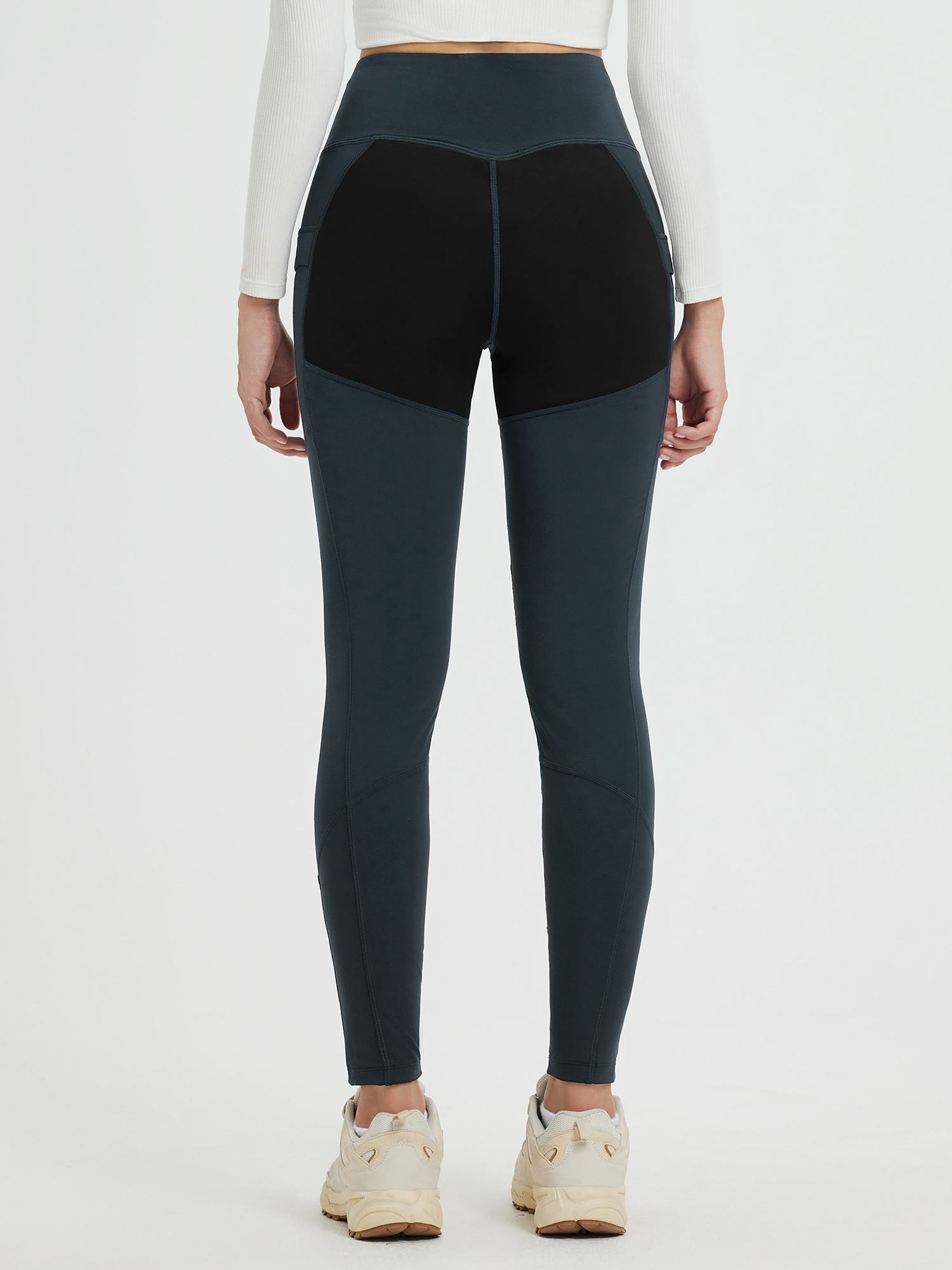 Outdoor Multi-Pocket Slim-Fit Knit Fleece Pants