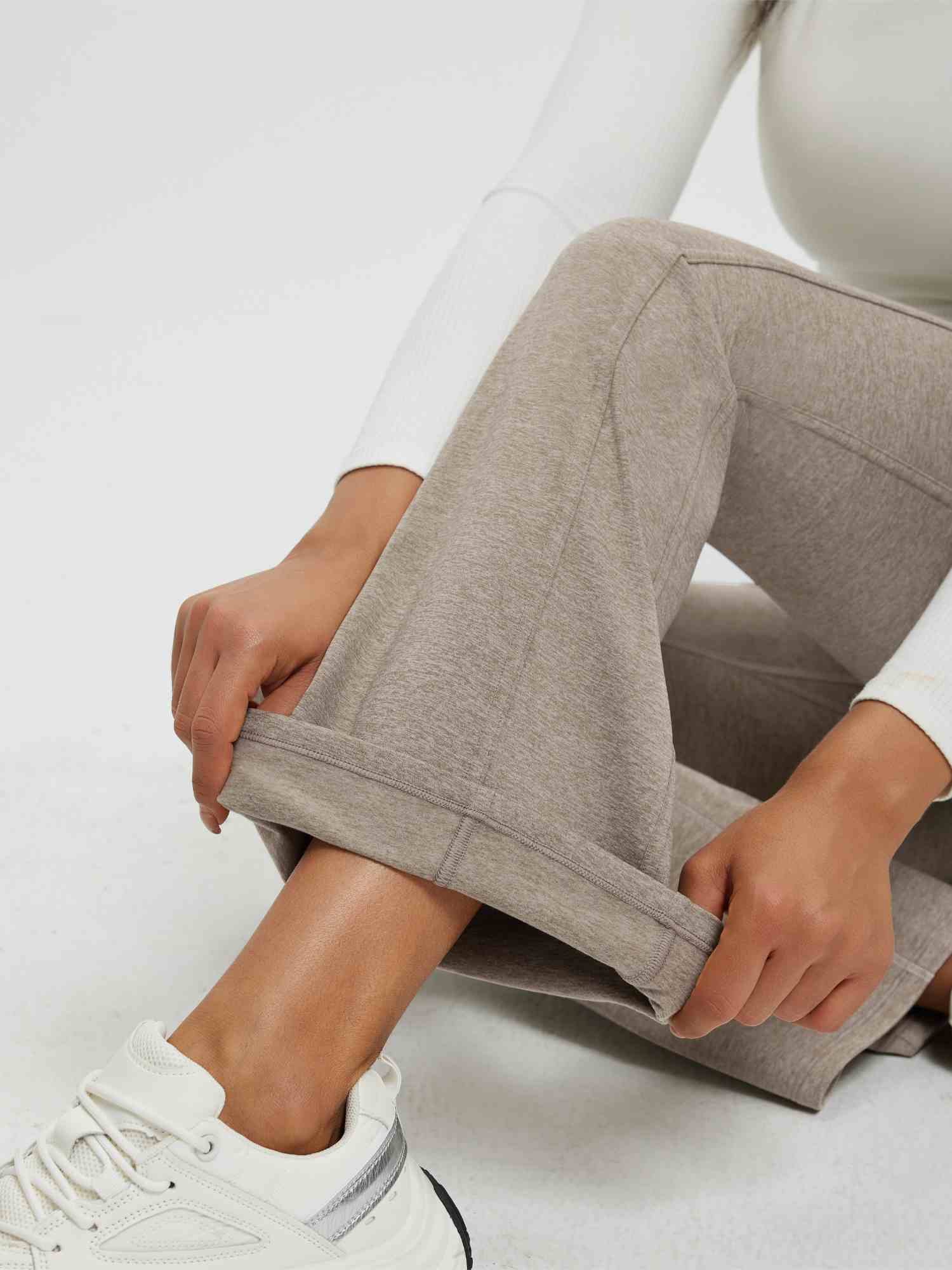 Women’s Yoga Floral Fleece High-Waisted Flared Pants