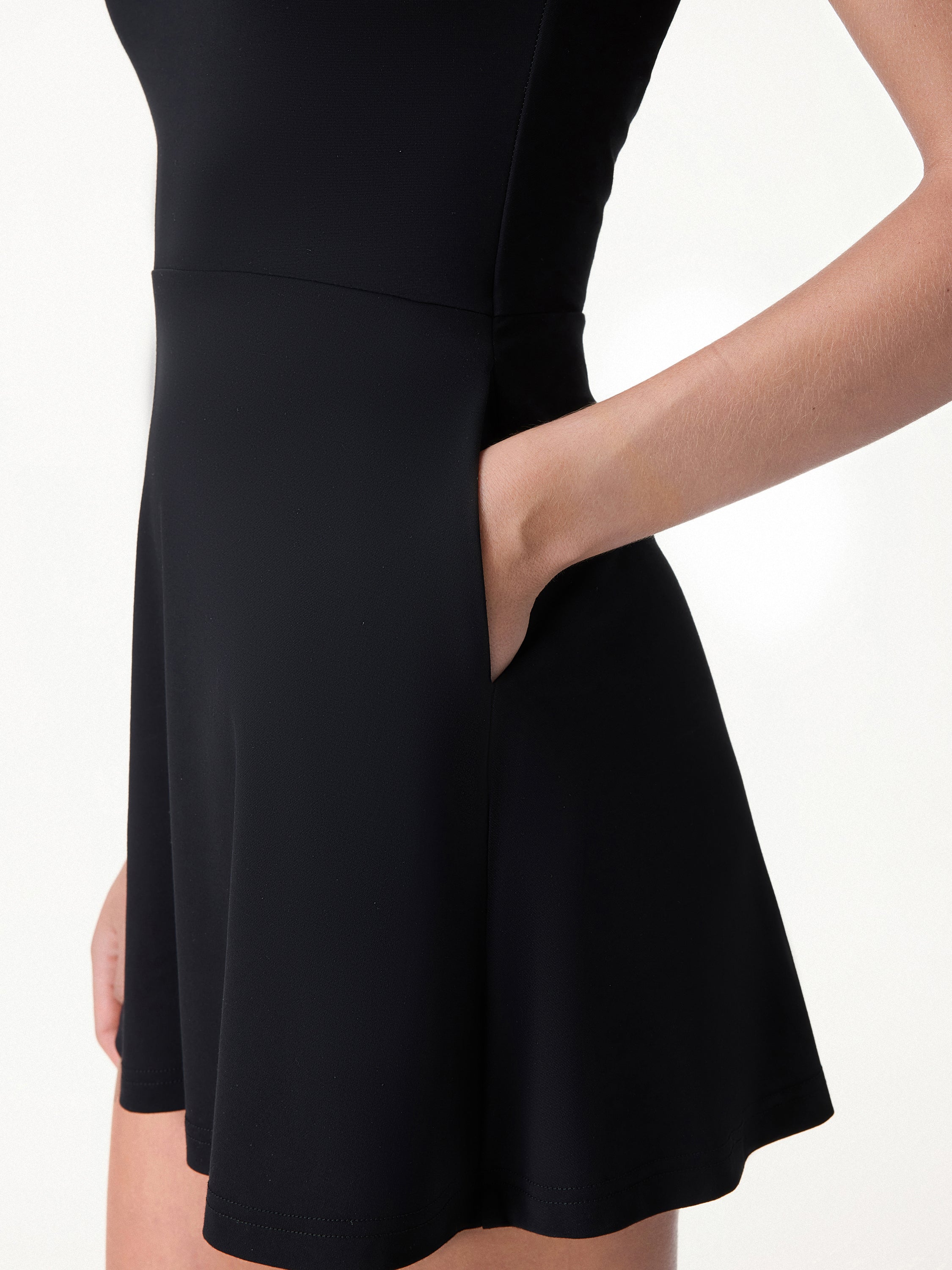 Quick-Dry Square Neck Back Cutout Court Bra Dress with Pockets