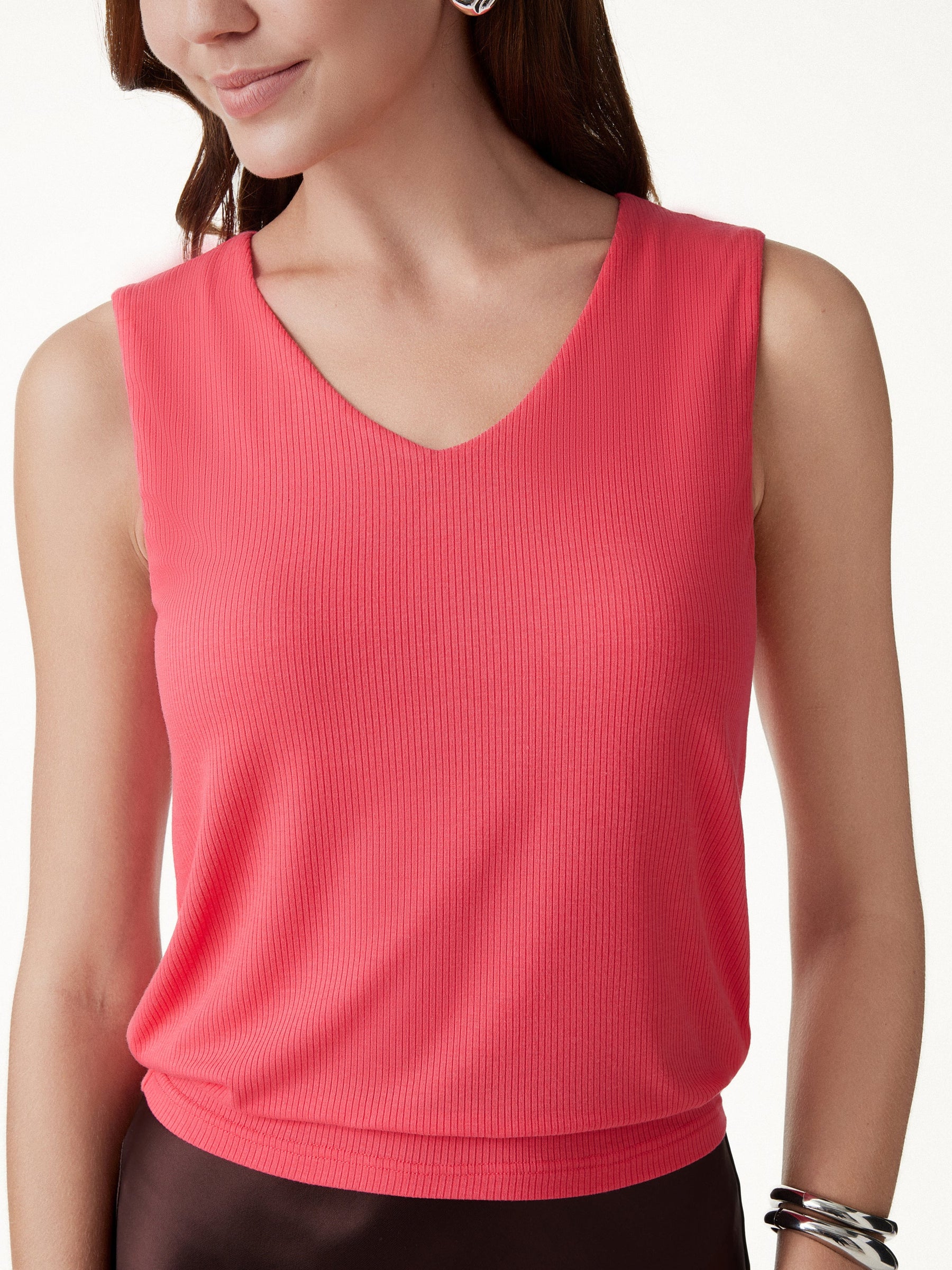 CoolTouch Ease V-Neck Wide Shoulder Bra Tank