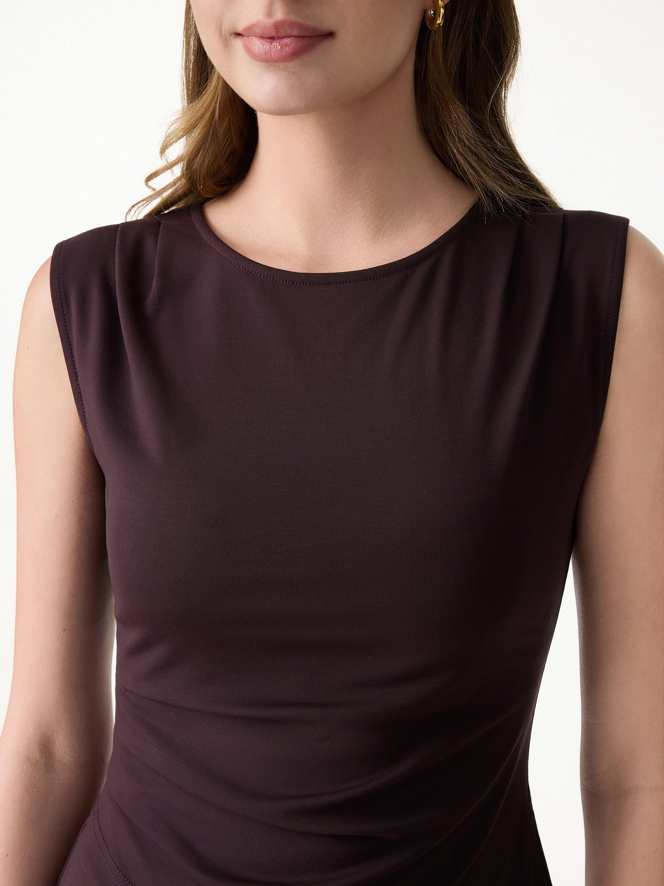Effortless Wide Shoulder Tucked Asymmetrical Hem Sleeveless Top