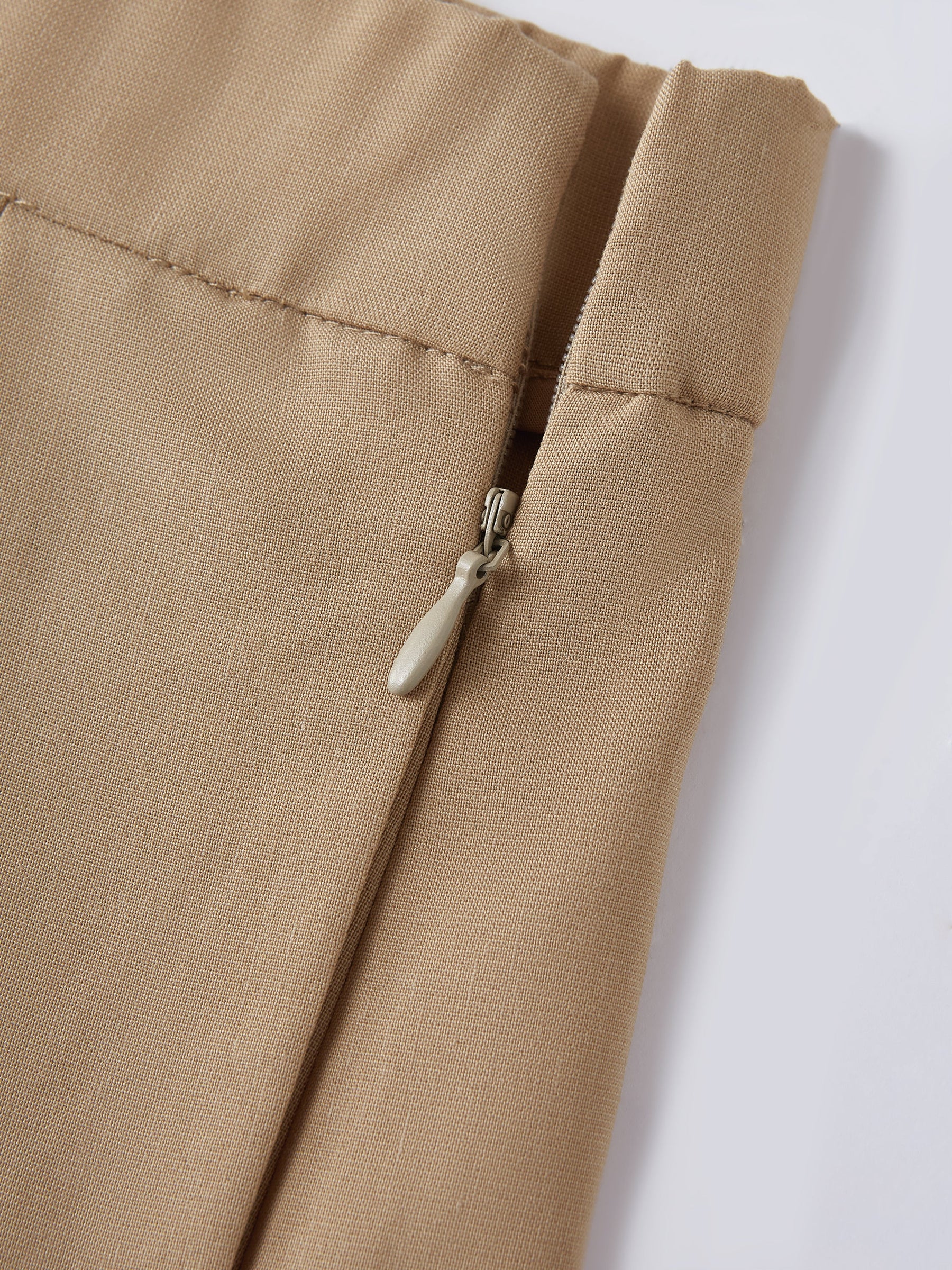 Lyocell-Linen Tailored Shorts with Pockets