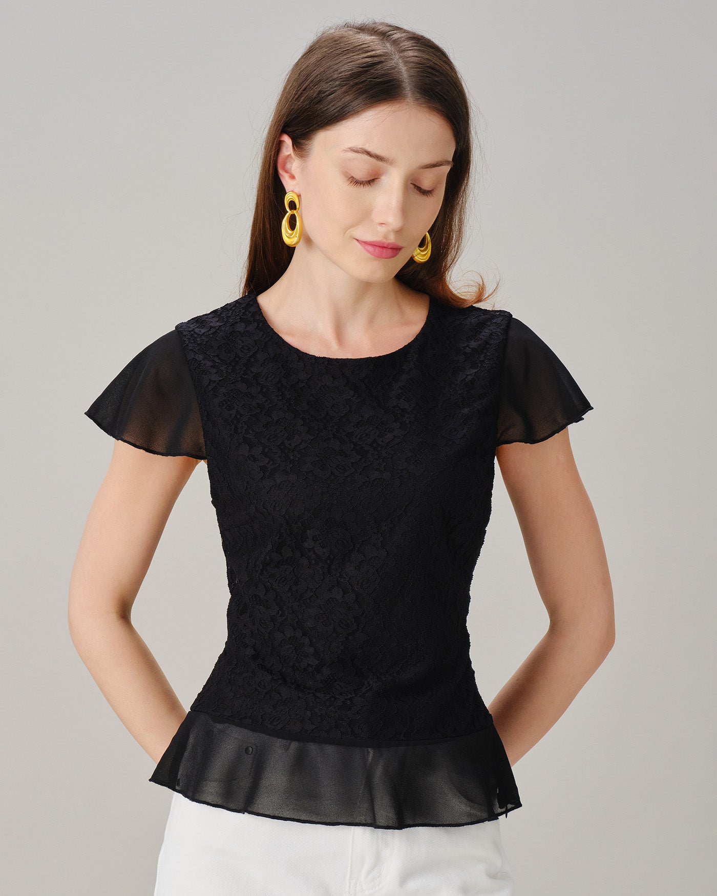 Black Round Neck Lace Splicing Tee