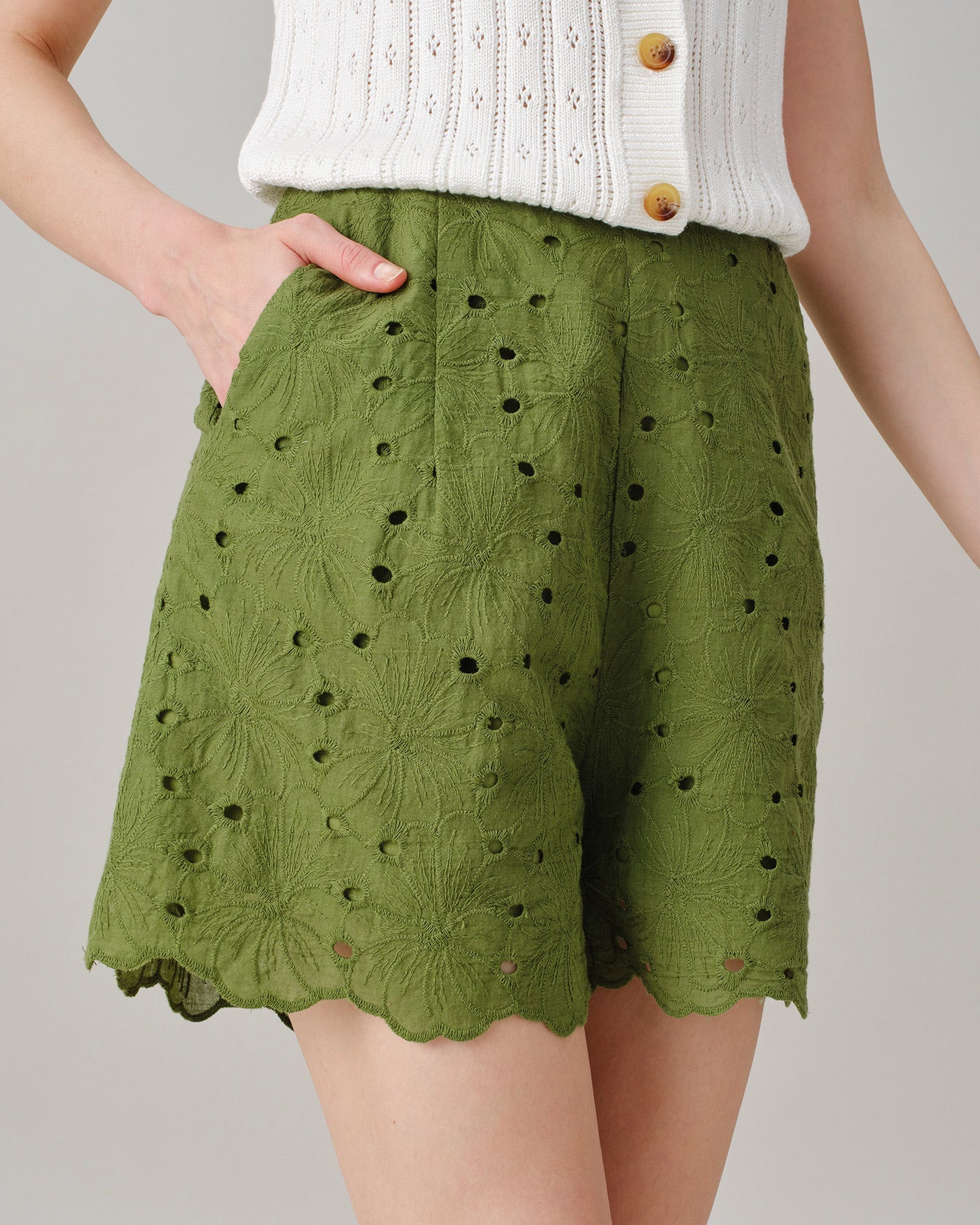 Green Cut Out Embroidery Pockets Shorts