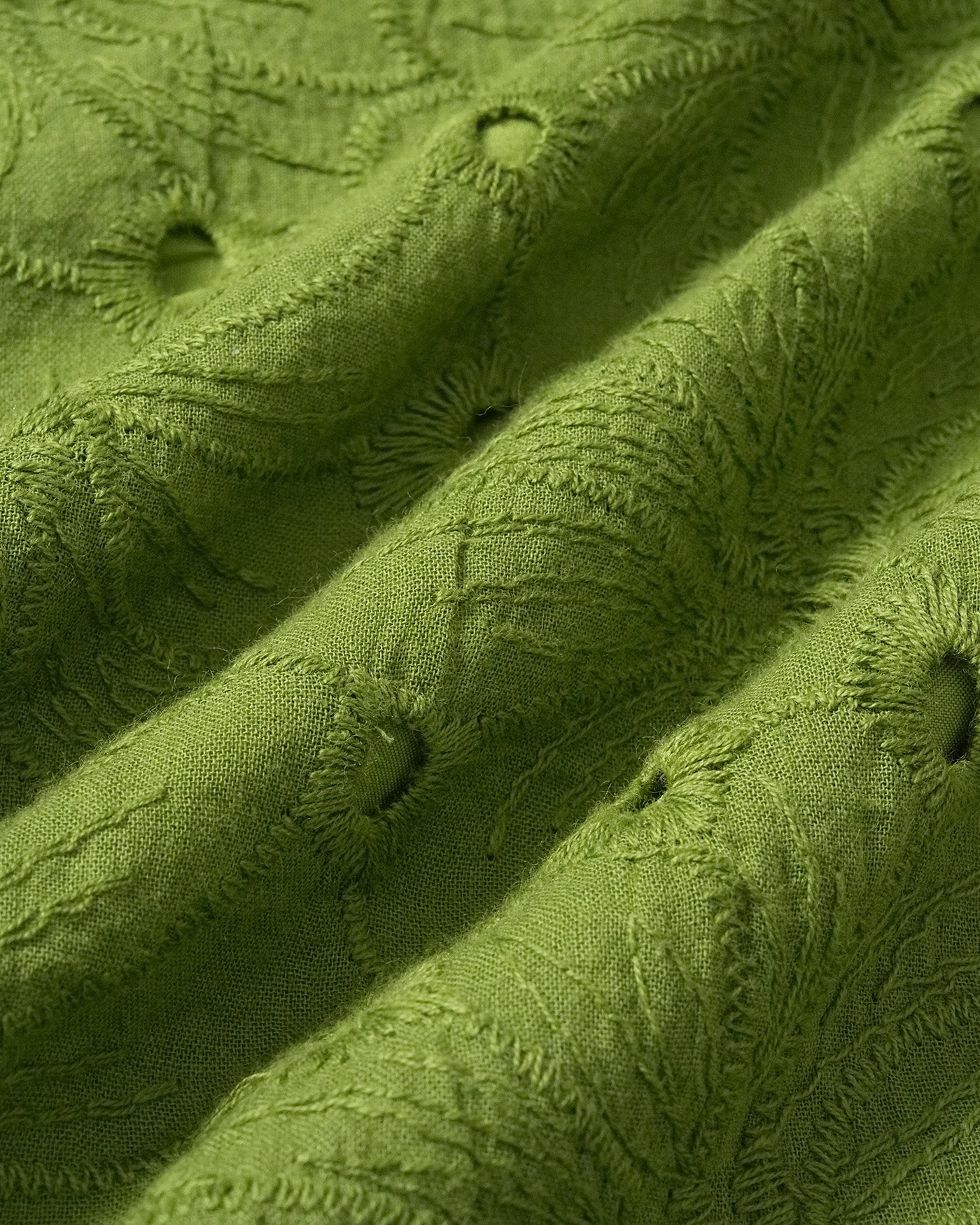 Green Cut Out Embroidery Pockets Shorts