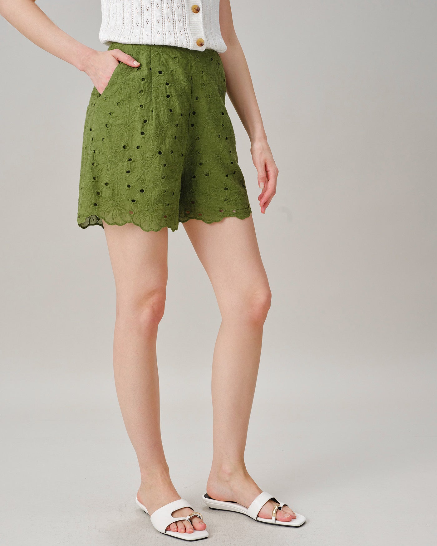 Green Cut Out Embroidery Pockets Shorts