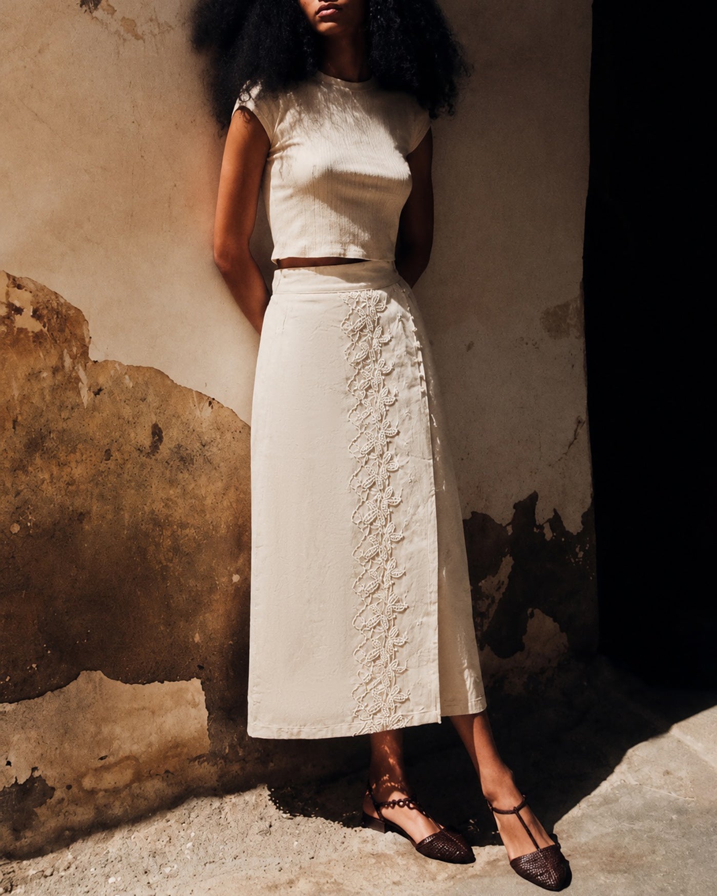 Beige Elastic Waist Pockets Lace Midi Skirt