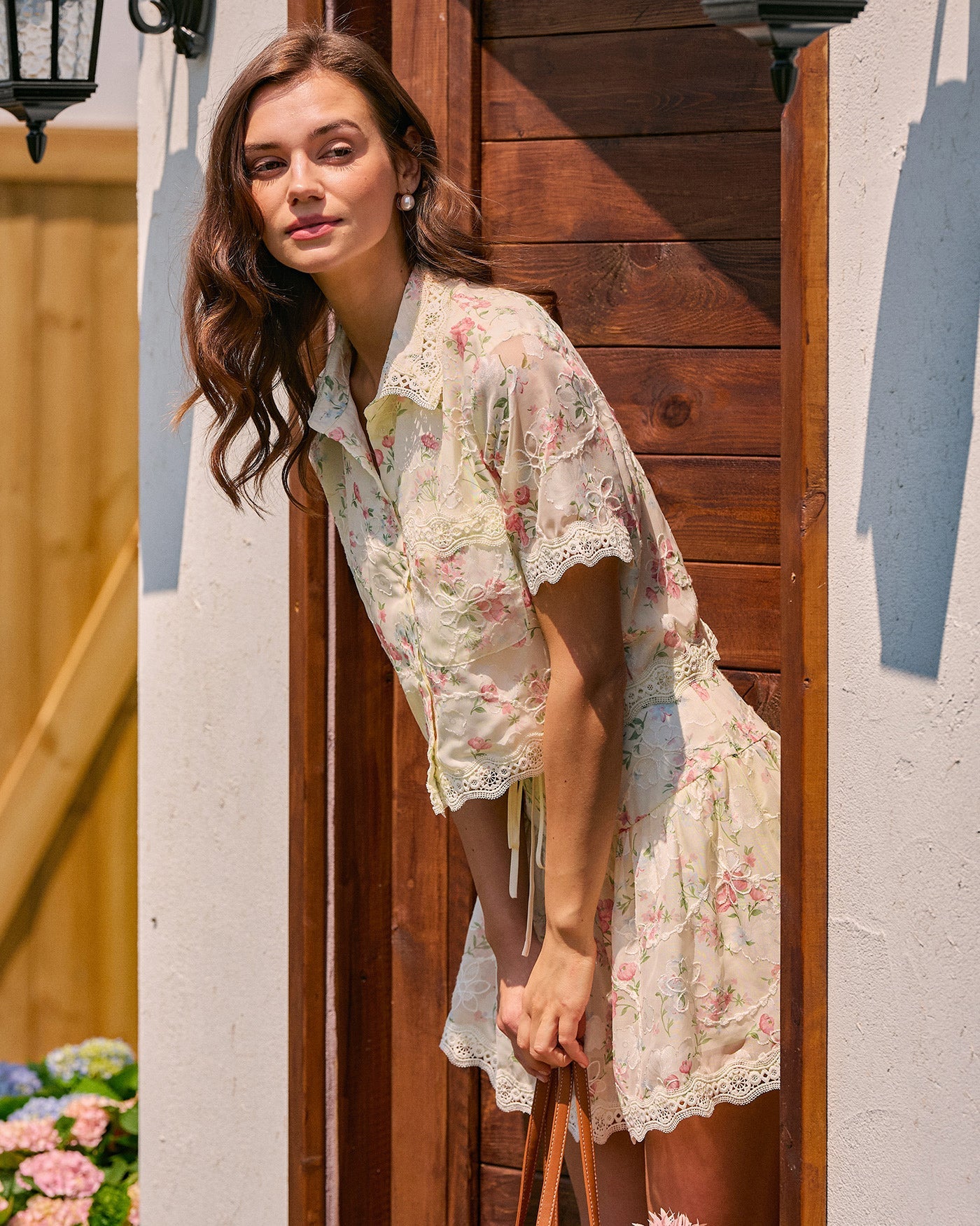 Floral Collar Lace Pockets Blouse