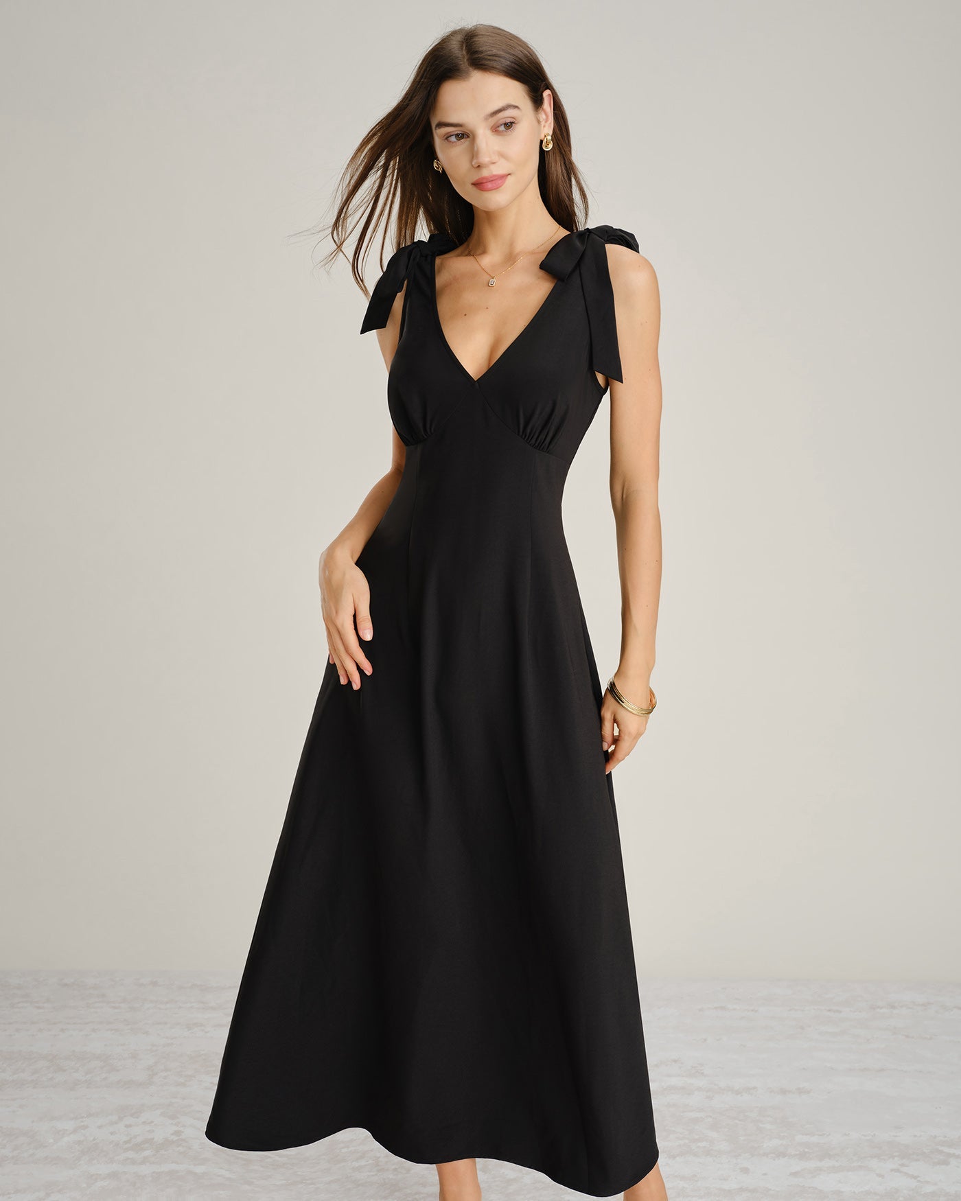 Black Solid Tie Strap A-Line Maxi Dress