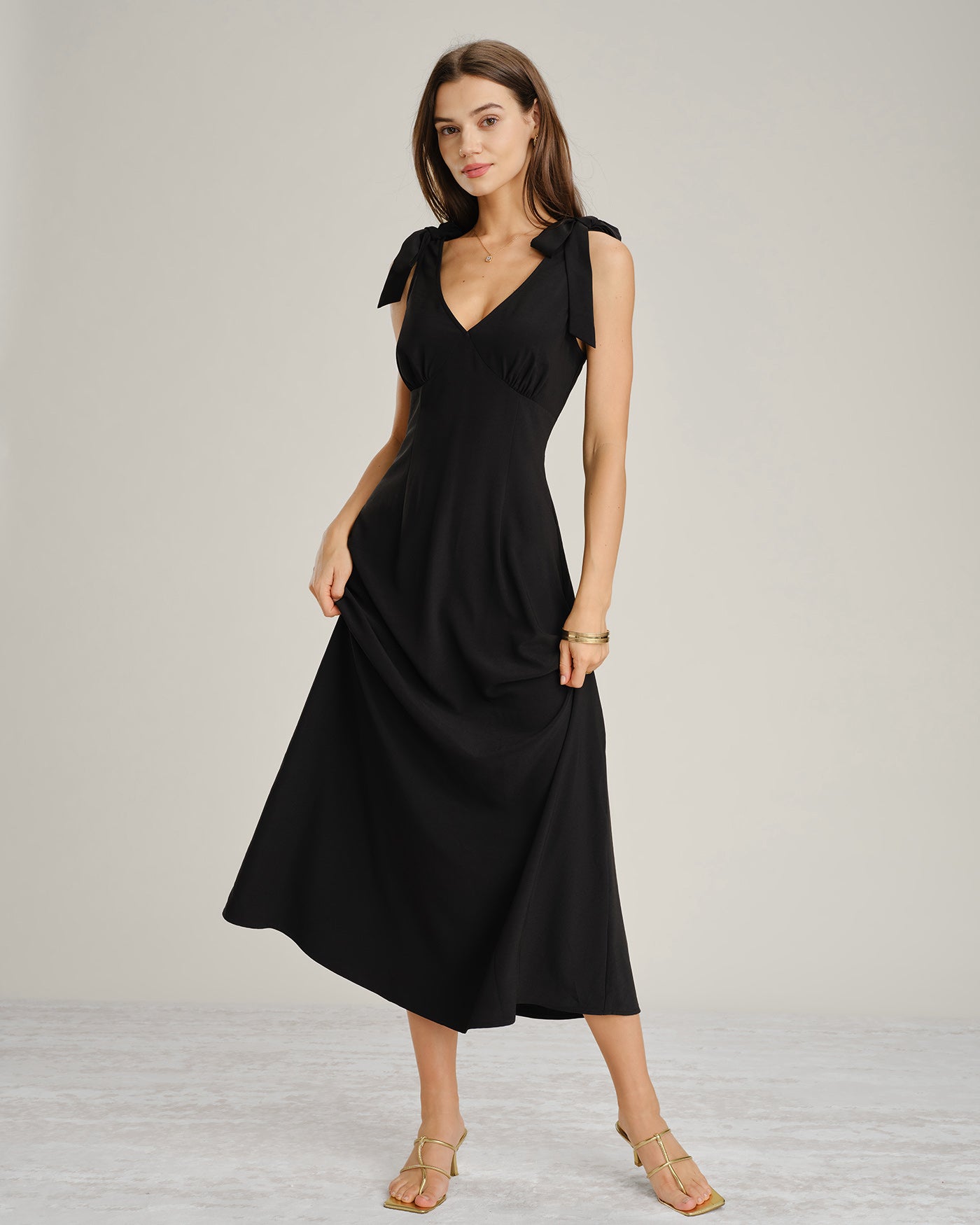 Black Solid Tie Strap A-Line Maxi Dress