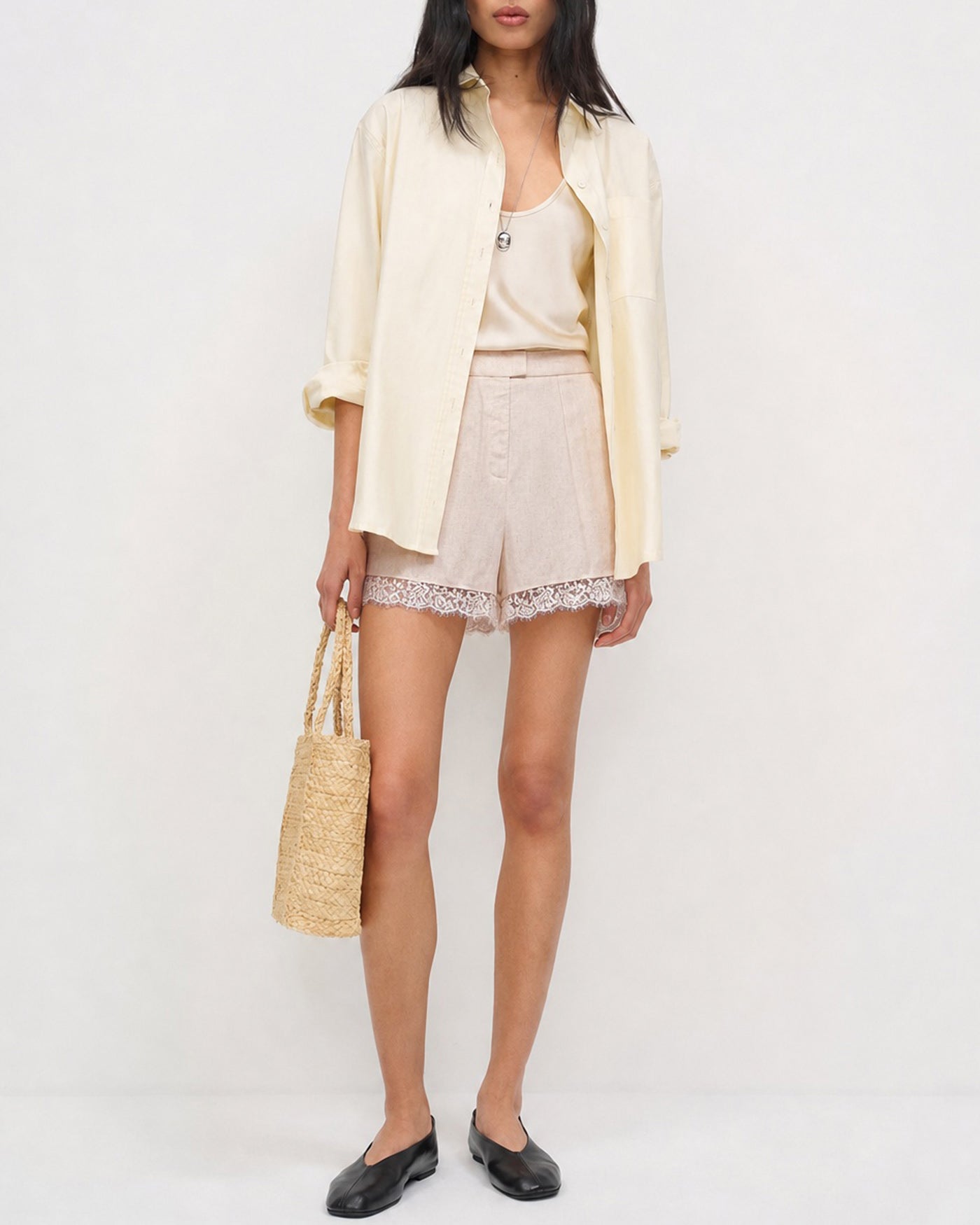 Apricot Lace Splicing Pockets Shorts