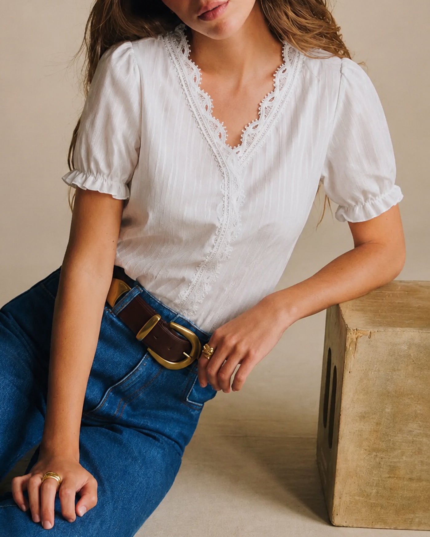 White V Neck Puffed Sleeve Splicing Tee